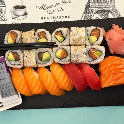SUSHI BOX MENU SPÉCIALE